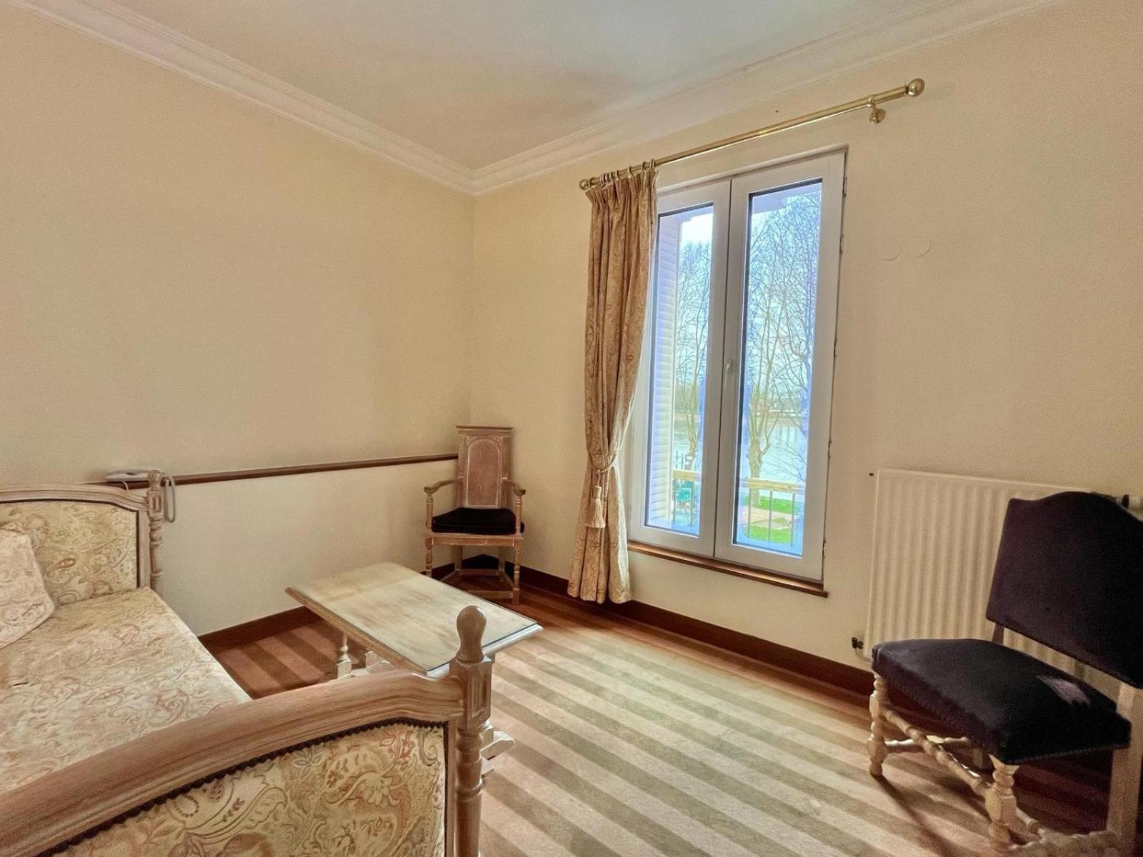 Logis Hotel Le Rivage Жьен Экстерьер фото