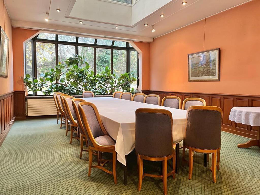 Logis Hotel Le Rivage Жьен Экстерьер фото